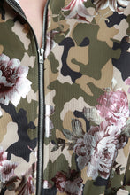 Load image into Gallery viewer, Metallic አዳዲስ Camouflage Ruffle ሽያጭ ቅድሚያ የሚሰጡዋቸውን
