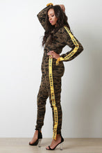 Load image into Gallery viewer, የሳቪ ሪባን መከርከሚያ ካምfፍሌጅ ሁለት ቁራጭ ስብስብ
