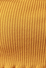 Load image into Gallery viewer, የርብ ሹራብ ሩሌት የባርዶት የሰብል ጫፍ እና የሉጊንግ ስብስብ
